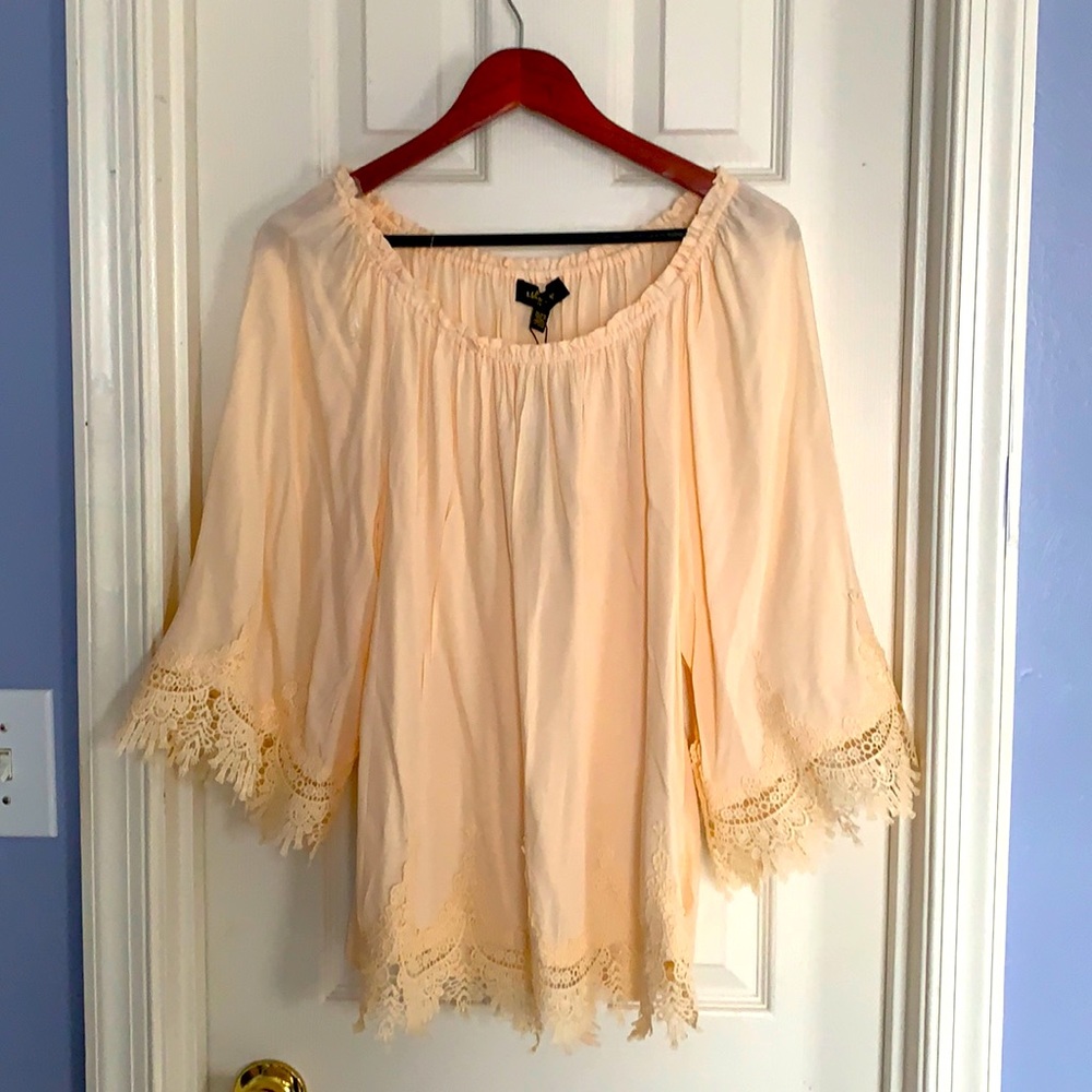 Melissa Paige top
